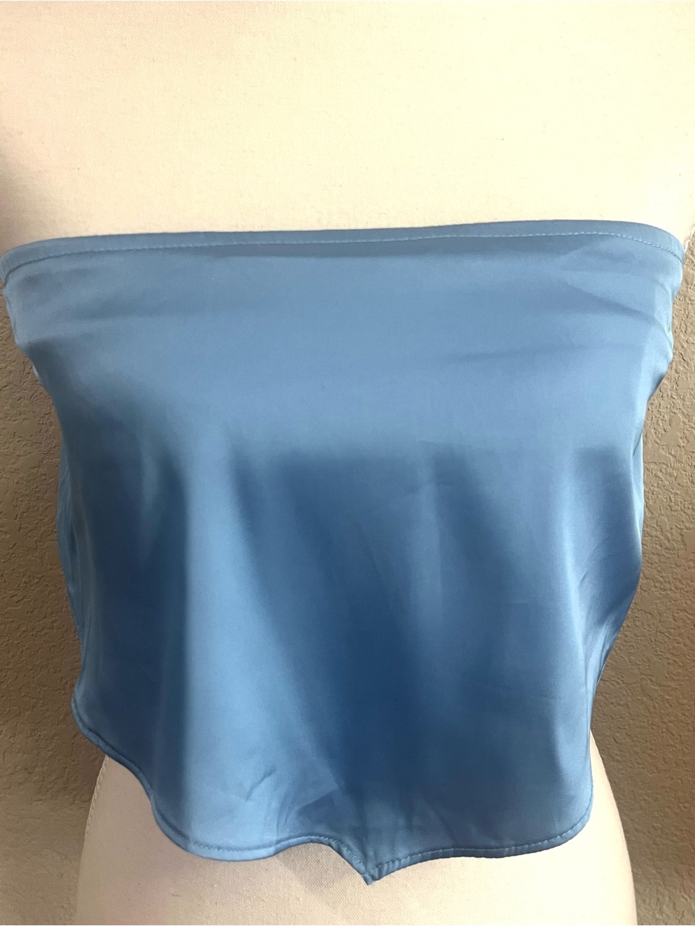 Le Lis Light Blue Satin Strapless Bandanna Crop Top